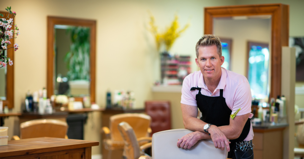 Why Home Service Salon Businesses Are Trending in Dubai